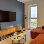 Cozy Cityscape Bluewood, Modern & Cozy Premium *