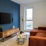 Apartment Cozy Cityscape Bluewood, Modern & Cozy Premium
