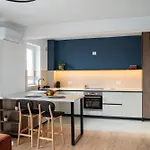 Cozy Cityscape Bluewood, Modern & Cozy Premium Apartment