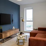 Cozy Cityscape Bluewood, Modern & Cozy Premium Apartment Brasov