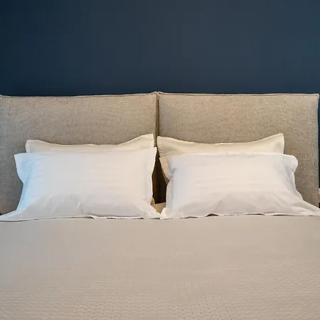 Cozy Cityscape Bluewood, Modern & Cozy Premium Apartment Brasov