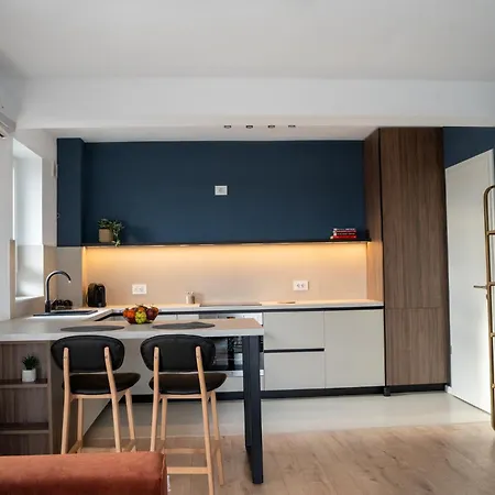 Apartment Cozy Cityscape Bluewood, Modern & Cozy Premium *