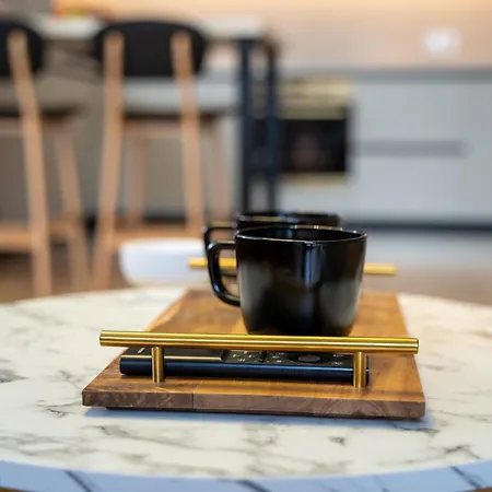 Cityscape Bluewood, Modern & Cozy Premium Braşov