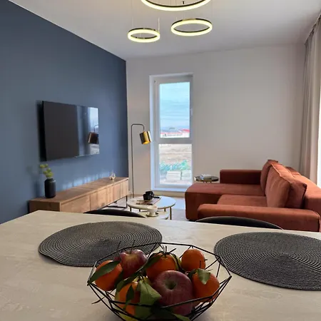 Cozy Cityscape Bluewood, Modern & Cozy Premium Brasov