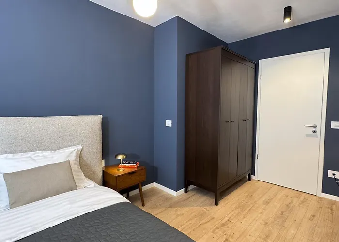 Cityscape Bluewood, Modern & Cozy Premium *